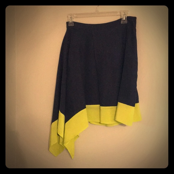 Trouve Asymmetrical skirt - Picture 2 of 5
